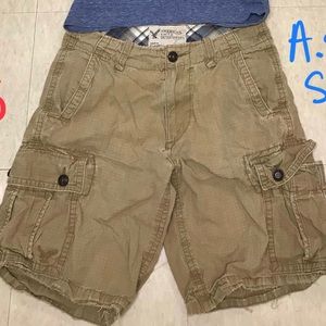 AE cargo shorts